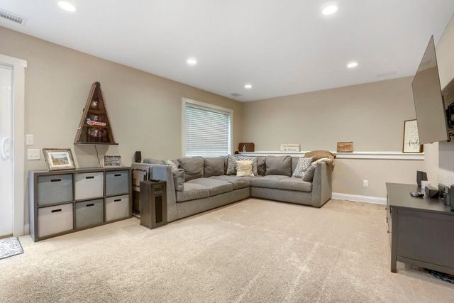 2358 Holly Avenue N, Oakdale, MN 55128