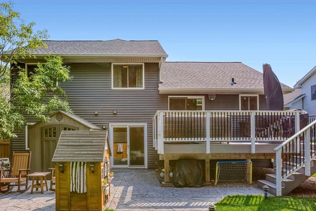 2358 Holly Avenue N, Oakdale, MN 55128