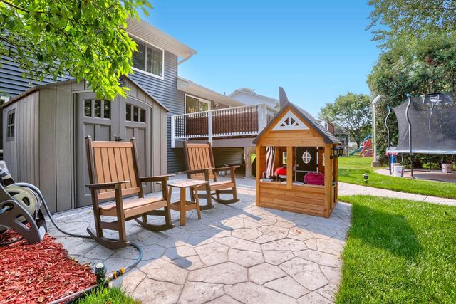 2358 Holly Avenue N, Oakdale, MN 55128