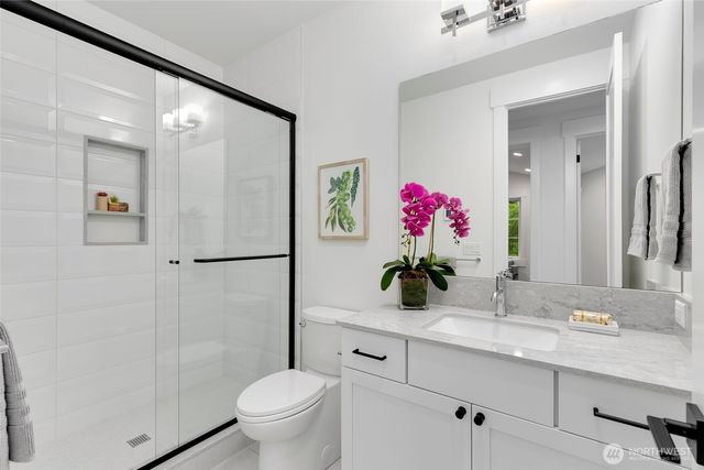 4526 89th Avenue SE, Mercer Island, WA 98040