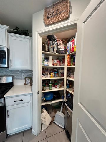 733 Newton Ct, Merced, CA 95348