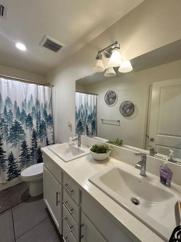 733 Newton Ct, Merced, CA 95348