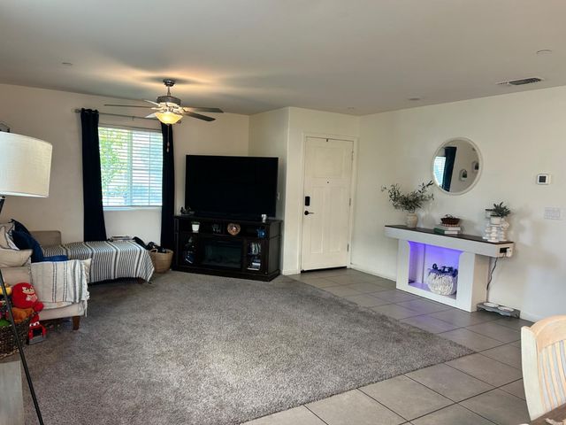 733 Newton Ct, Merced, CA 95348
