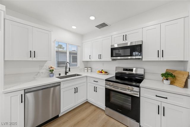 40 Mallory Street, Henderson, NV 89015