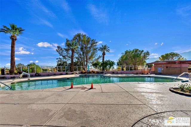 69652 Parkside Drive, Desert Hot Springs, CA 92241
