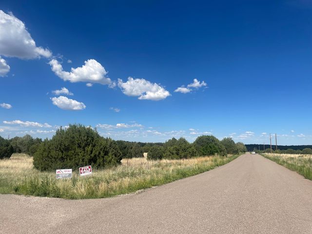 40 Rohrer Place, Tijeras, NM 87059