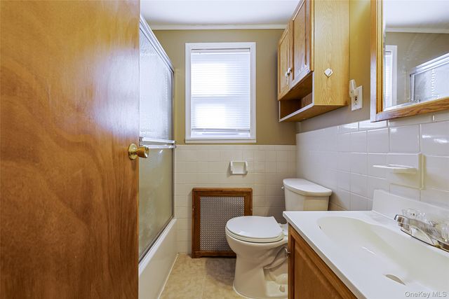 204 Maeder Avenue, North Merrick, NY 11566