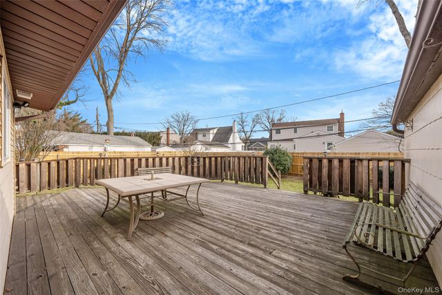 204 Maeder Avenue, North Merrick, NY 11566