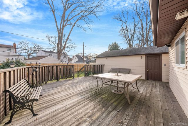 204 Maeder Avenue, North Merrick, NY 11566