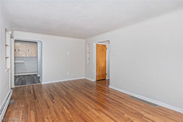 25370 Drakefield Avenue, Euclid, OH 44132