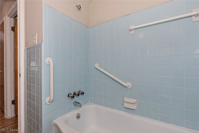 25370 Drakefield Avenue, Euclid, OH 44132