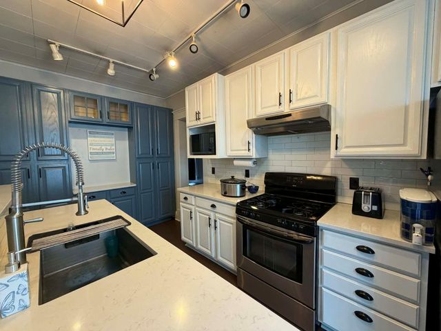 320 S Cullen Street, Rensselaer, IN 47978