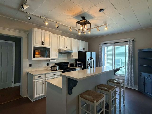 320 S Cullen Street, Rensselaer, IN 47978