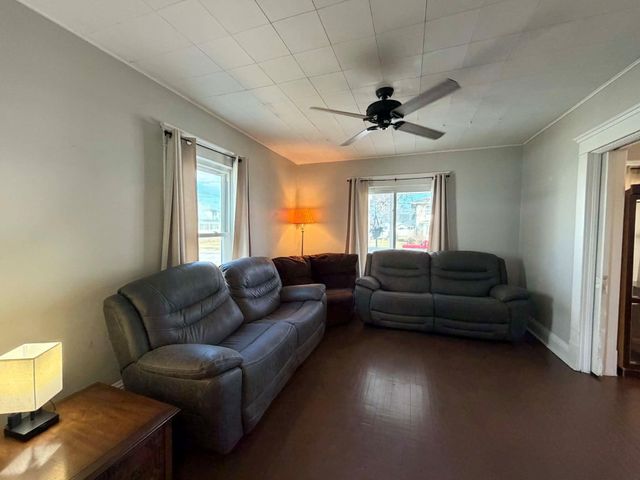 320 S Cullen Street, Rensselaer, IN 47978