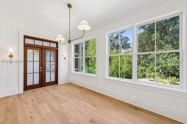 13 Magnolia Ln, Richmond Hill, GA 31324