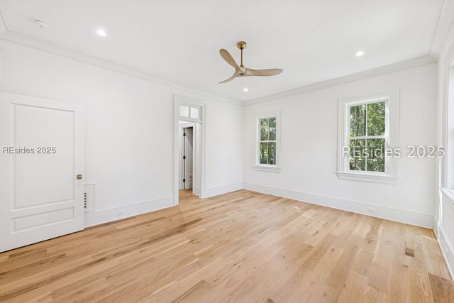 13 Magnolia Ln, Richmond Hill, GA 31324