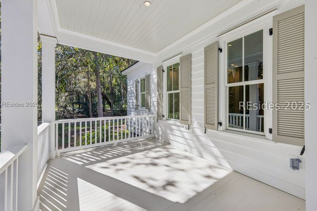 13 Magnolia Ln, Richmond Hill, GA 31324