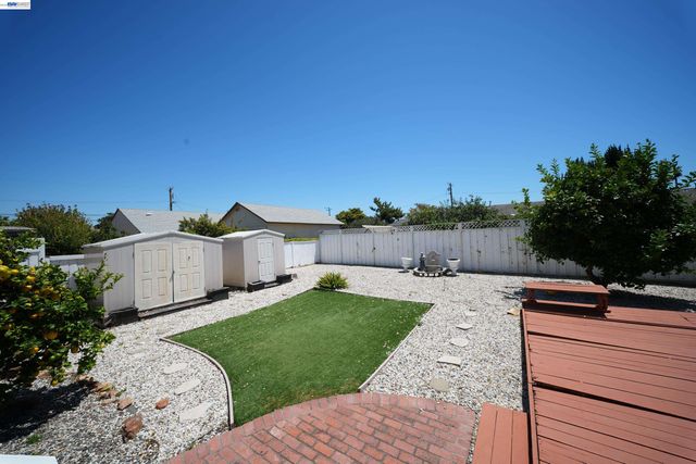 1526 Beechwood Ave, San Leandro, CA 94579