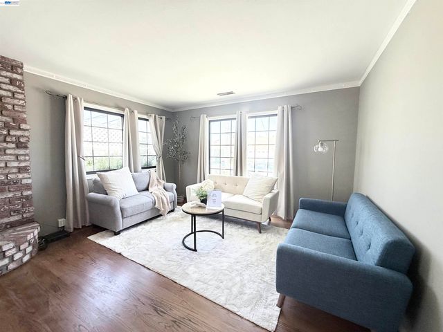 1526 Beechwood Ave, San Leandro, CA 94579