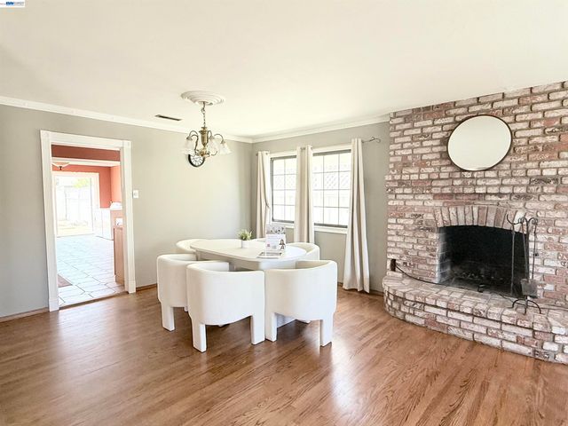1526 Beechwood Ave, San Leandro, CA 94579