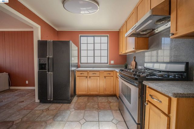1526 Beechwood Ave, San Leandro, CA 94579