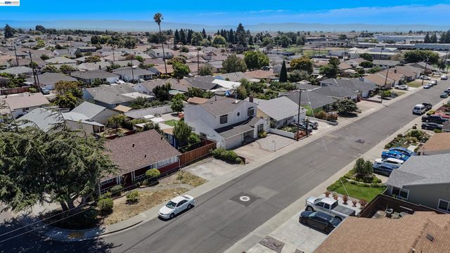 1526 Beechwood Ave, San Leandro, CA 94579