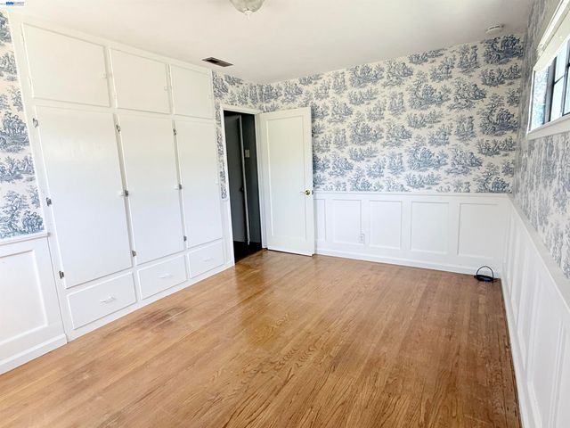 1526 Beechwood Ave, San Leandro, CA 94579