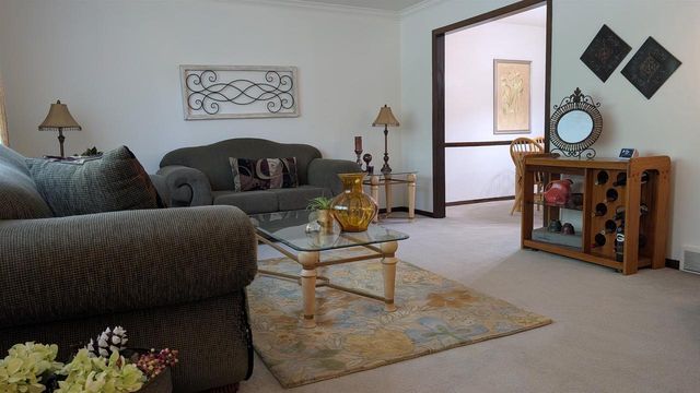 420 Melody Lane, Verona, WI 53593