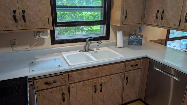 420 Melody Lane, Verona, WI 53593