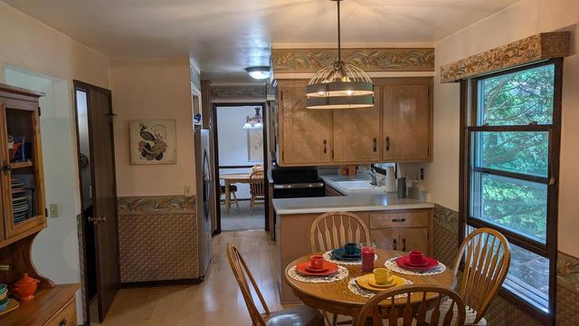 420 Melody Lane, Verona, WI 53593