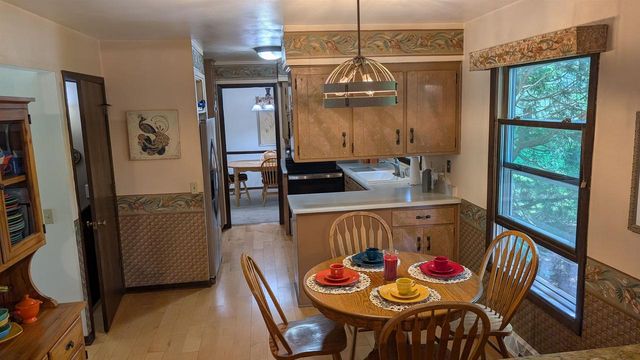 420 Melody Lane, Verona, WI 53593
