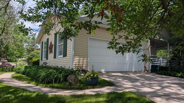 420 Melody Lane, Verona, WI 53593