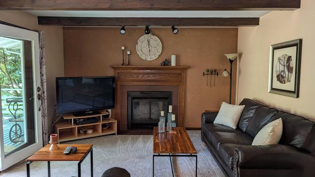 420 Melody Lane, Verona, WI 53593