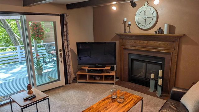 420 Melody Lane, Verona, WI 53593