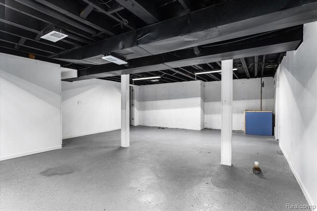 22631 Mylls Street, Saint Clair Shores, MI 48081