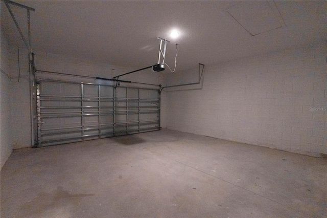 911 N NEW HAMPSHIRE AVENUE, Tavares, FL 32778