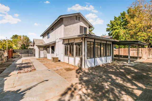 554 E Jackman Street, Lancaster, CA 93535