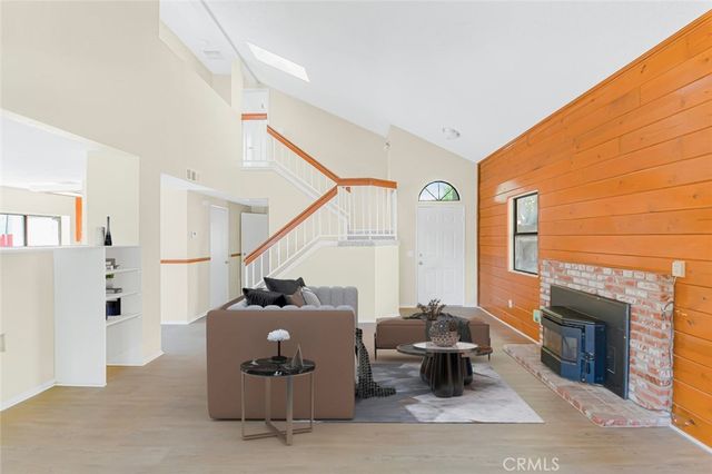 554 E Jackman Street, Lancaster, CA 93535