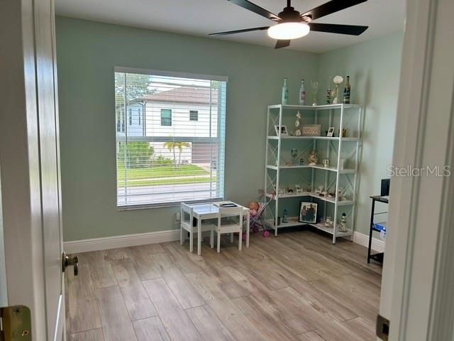 1025 LAKE AVOCA PLACE, Tarpon Springs, FL 34689