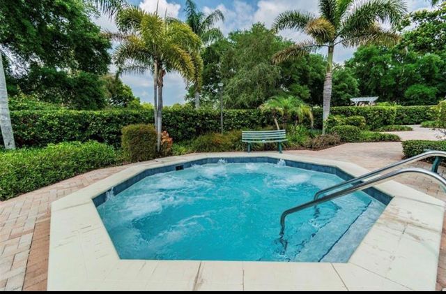 1025 LAKE AVOCA PLACE, Tarpon Springs, FL 34689