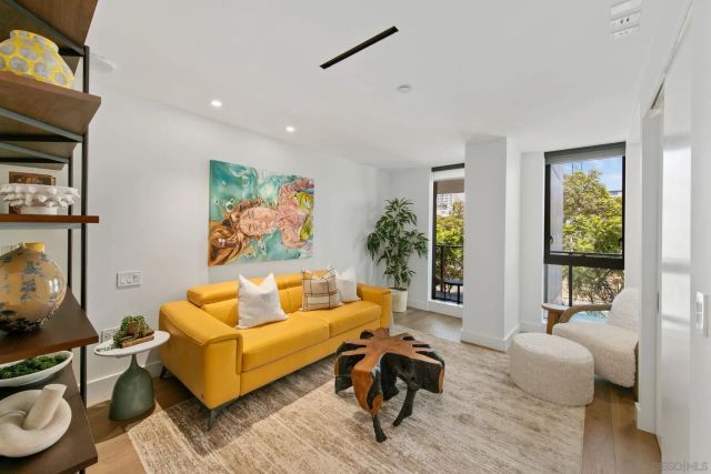 2855 5Th 202, San Diego, CA 92103