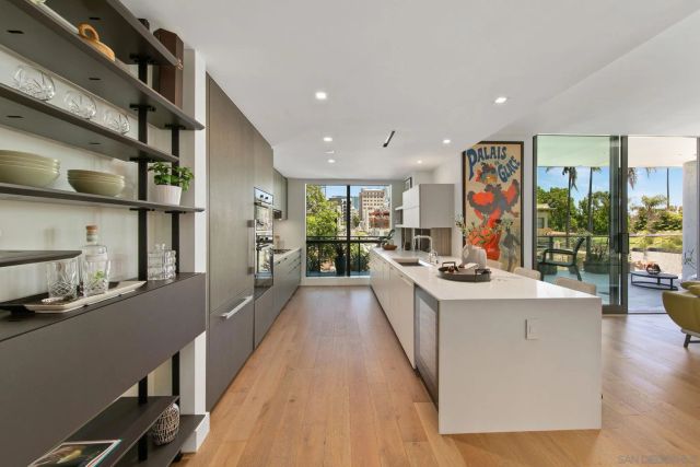 2855 5Th 202, San Diego, CA 92103