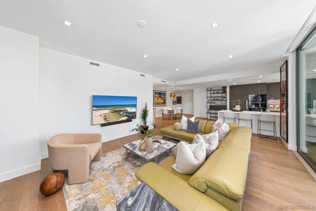 2855 5Th 202, San Diego, CA 92103