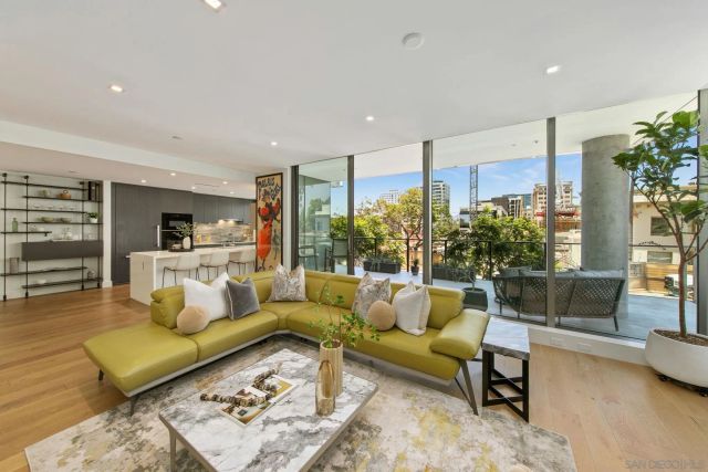 2855 5Th 202, San Diego, CA 92103