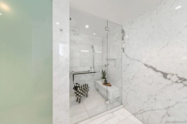 2855 5Th 202, San Diego, CA 92103