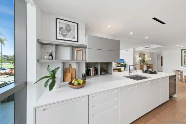 2855 5Th 202, San Diego, CA 92103