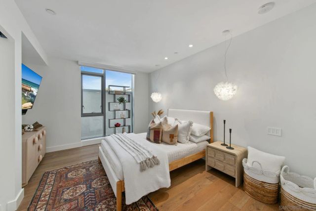 2855 5Th 202, San Diego, CA 92103