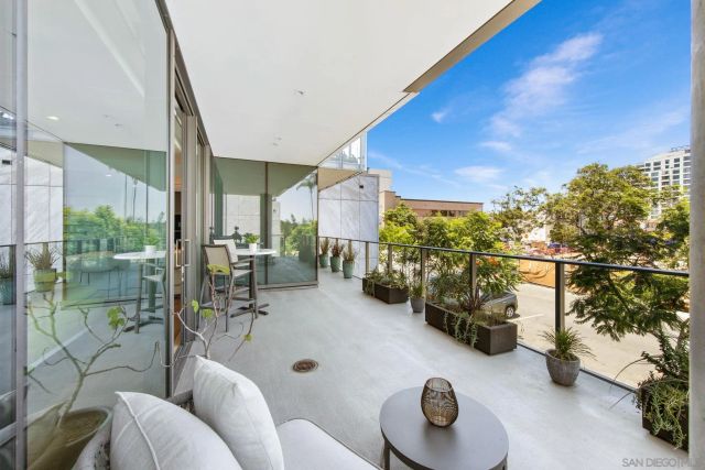 2855 5Th 202, San Diego, CA 92103