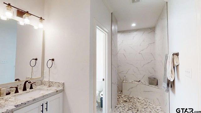 19331 Cedarpark Pl., Lindale, TX 75771