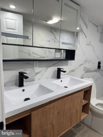 132 NORWOOD AVE, Browns Mills, NJ 08015